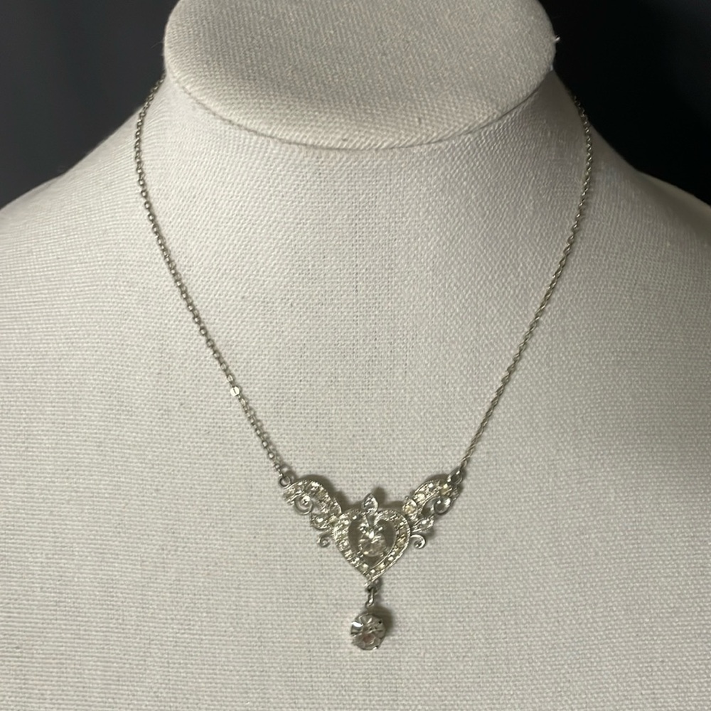 VINTAGE pendant silver tone and crystals